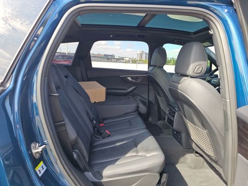 Used 2022 Audi Q7 3.0T Prestige image 13