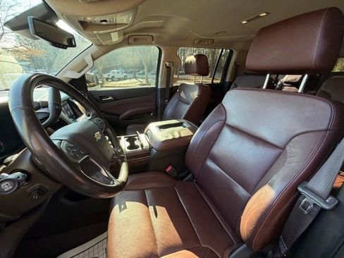 Used 2020 Chevrolet Suburban Premier image 14