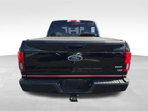 Used 2018 Ford F150 Lariat w/ Equipment Group 502A Luxury AWD/4WD image 4