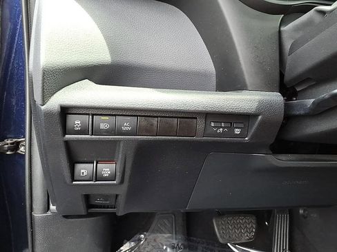 Used 2021 Toyota Sienna XSE w/ XSE Plus Package FWD image 25