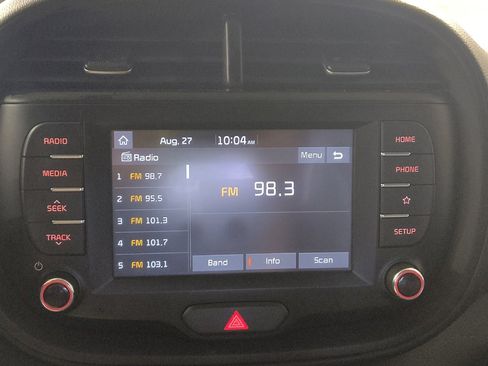 Used 2021 Kia Soul LX FWD image 25