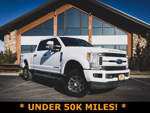 Used 2017 Ford F250 XLT w/ XLT Premium Package image 1