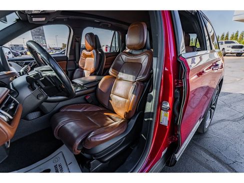 Used 2021 Lincoln Aviator Reserve w/ Equipment Group 202A image 9