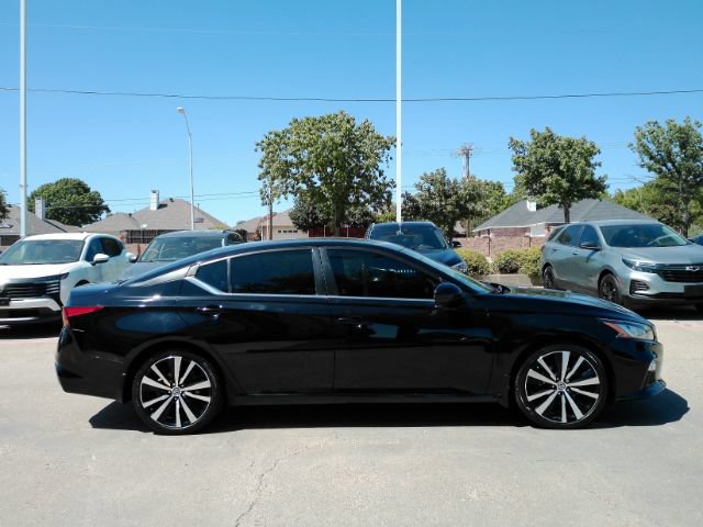 Used 2022 Nissan Altima 2.5 SR FWD image 5