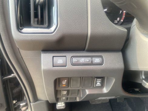 Used 2025 Nissan Frontier Pro-X w/ Pro Premium Package image 18