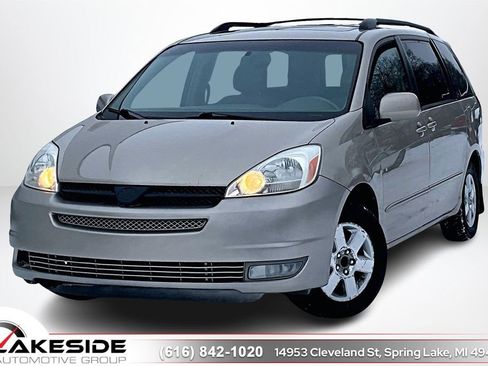 Used 2004 Toyota Sienna XLE image 1
