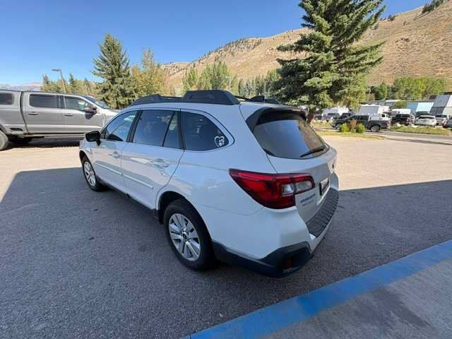 Used 2019 Subaru Outback 2.5i Premium AWD/4WD image 5