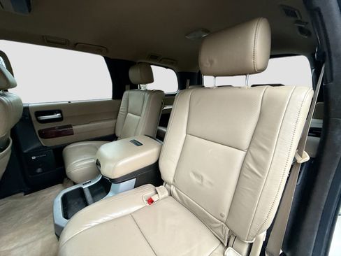 Used 2008 Toyota Sequoia Platinum image 25