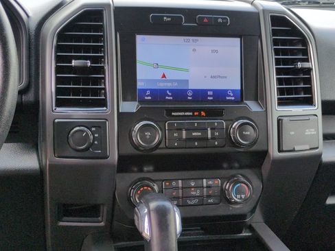 Used 2020 Ford F150 XLT w/ Equipment Group 302A Luxury AWD/4WD image 16