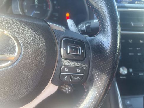 Used 2018 Lexus IS 300 image 14