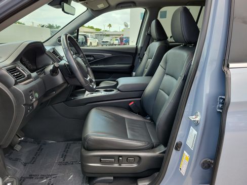 Used 2025 Honda Ridgeline RTL+ image 16