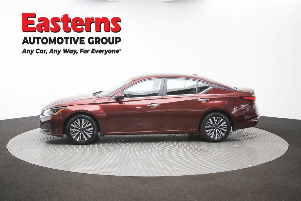 Used 2023 Nissan Altima 2.5 SV w/ SV Premium Package FWD image 65