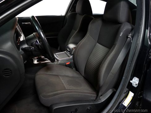 Used 2019 Dodge Charger GT image 11