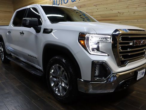 Used 2019 GMC Sierra 1500 SLT w/ SLT Premium Plus Package AWD/4WD image 2