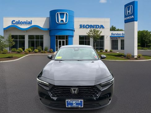 Used 2024 Honda Accord EX image 9