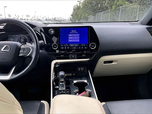 Used 2024 Lexus NX 350h AWD image 33