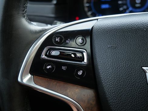 Used 2016 Cadillac Escalade Luxury AWD/4WD image 27