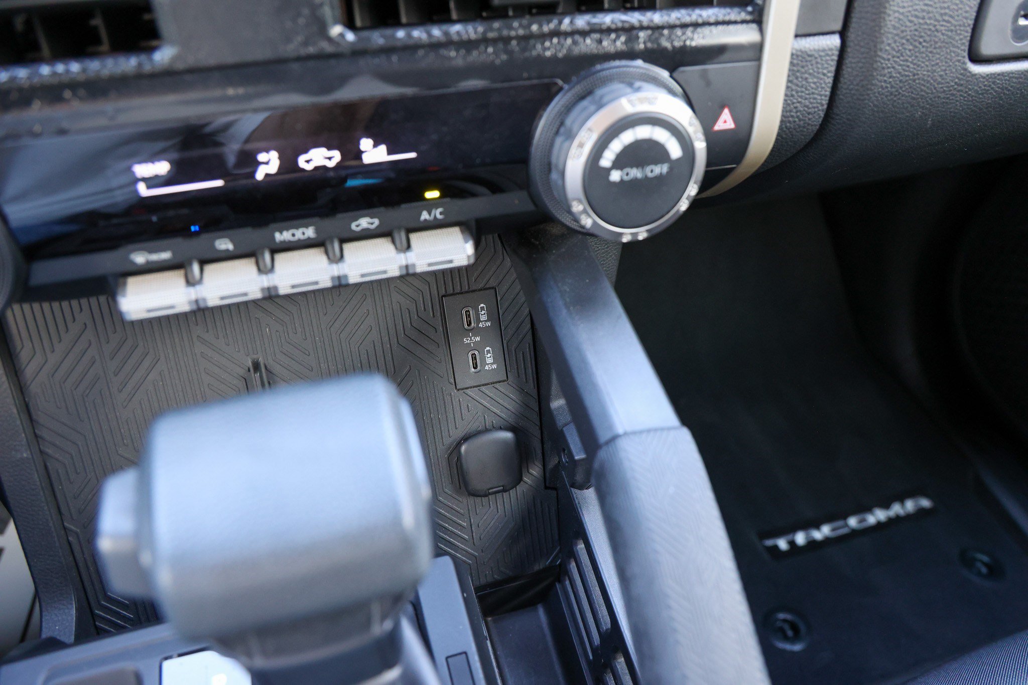 Certified 2025 Toyota Tacoma SR AWD/4WD image 24