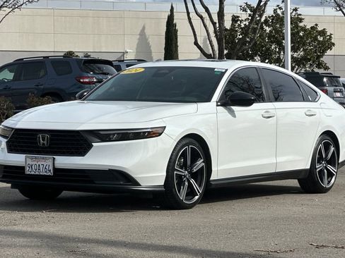 Used 2024 Honda Accord Sport image 8