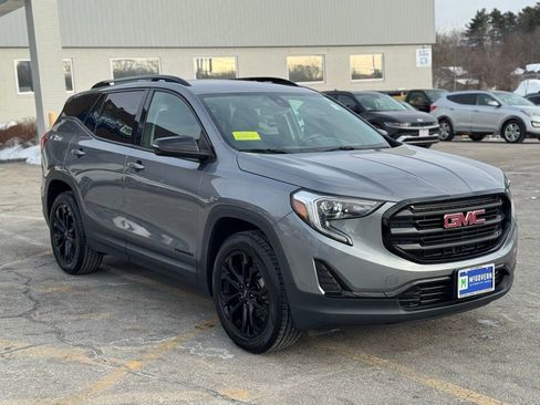 Used 2021 GMC Terrain SLE w/ Driver Convenience Package image 8