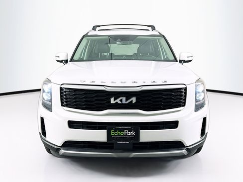 Used 2022 Kia Telluride EX w/ EX Premium Package image 2