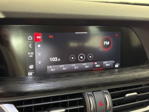 Used 2023 Alfa Romeo Stelvio Sprint AWD/4WD image 21