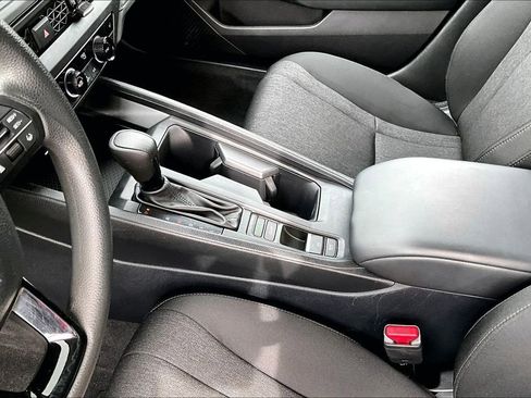 Used 2025 Honda Accord SE image 15