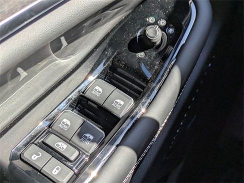 New 2025 Jeep Grand Cherokee Overland w/ Trailer Tow Package image 22