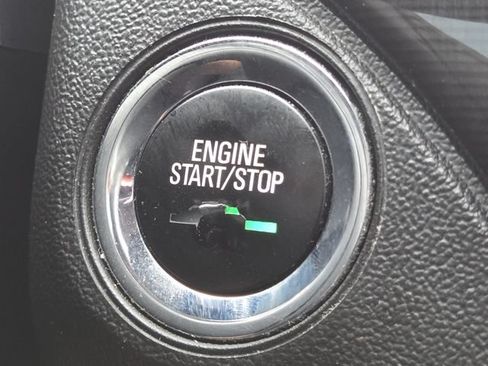 Used 2017 Buick Regal Premium w/ Driver Confidence Package #2 FWD image 32