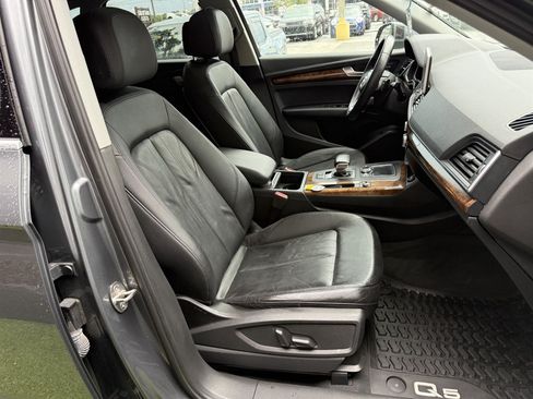 Used 2018 Audi Q5 2.0T Premium Plus w/ Premium Plus Package AWD/4WD image 18