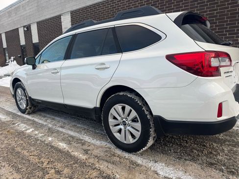 Used 2017 Subaru Outback 2.5i Premium image 34