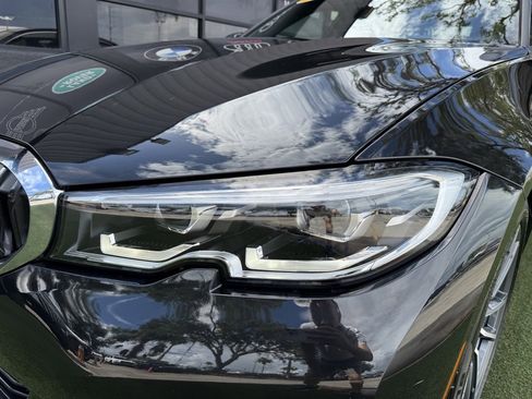 Used 2019 BMW 330i Sedan w/ Convenience Package RWD image 10