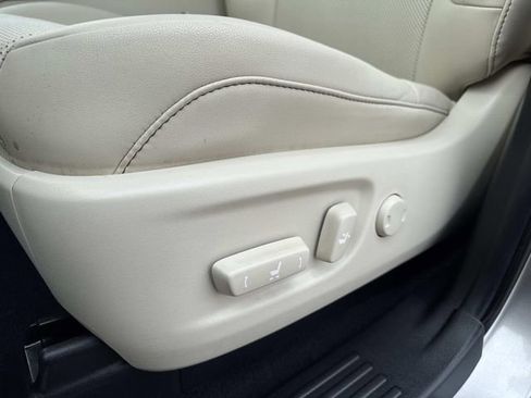 Certified 2022 Lexus GX 460 Premium image 19