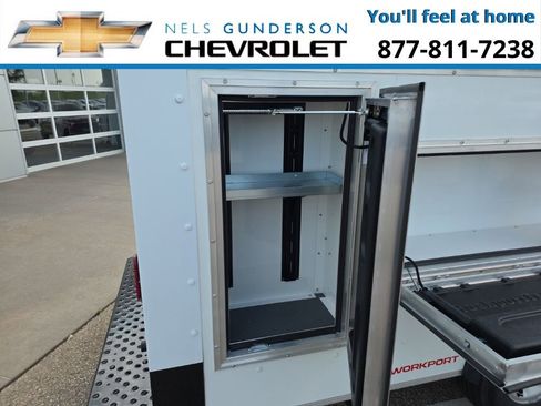 New 2025 Chevrolet Express 3500 w/ Power Convenience Package RWD image 9