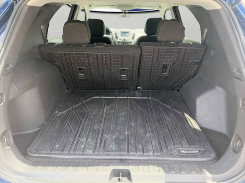 Used 2022 Chevrolet Equinox LS w/ LPO, Floor Liner Package FWD image 7