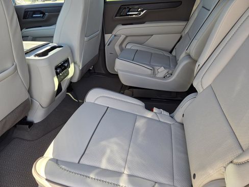 New 2026 GMC Yukon Denali w/ Advanced Technology Package AWD/4WD image 18