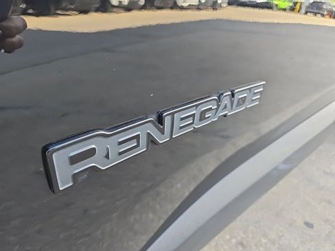 Used 2023 Jeep Renegade Altitude w/ Sun/Sound Group image 19