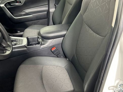 Used 2024 Toyota RAV4 XLE image 11