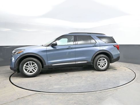 Used 2025 Ford Explorer Active image 4