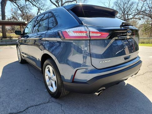 Used 2019 Ford Edge SE image 5