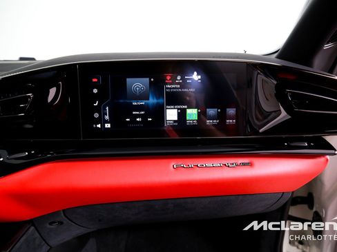 Used 2026 Ferrari Purosangue AWD/4WD image 30