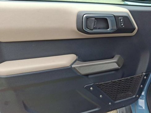 Used 2022 Ford Bronco Wildtrak AWD/4WD image 15