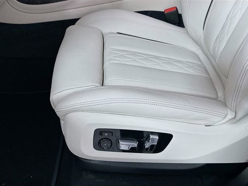 New 2026 BMW X7 xDrive40i image 21