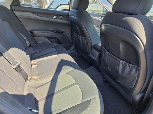 Used 2021 Kia K5 LXS image 19