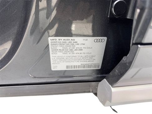 Used 2023 Audi Q5 2.0T Premium w/ Convenience Package image 91