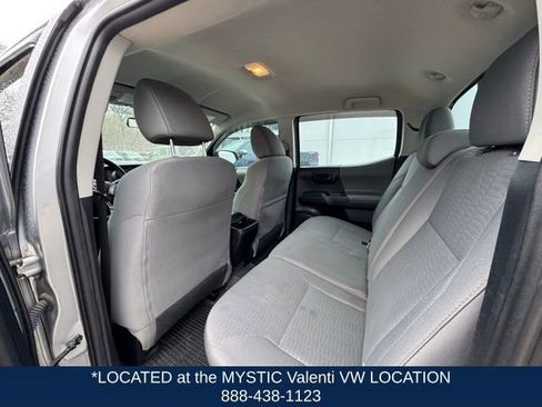 Used 2016 Toyota Tacoma SR w/ Towing Package image 12