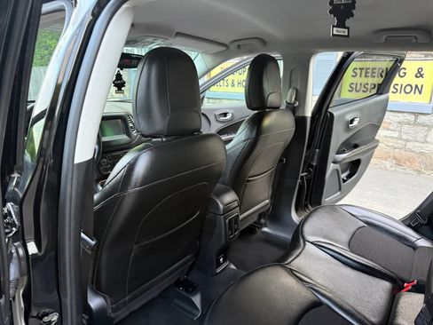 Used 2020 Jeep Compass Latitude AWD/4WD image 20