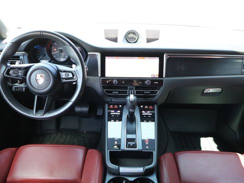 Certified 2022 Porsche Macan GTS AWD/4WD image 23