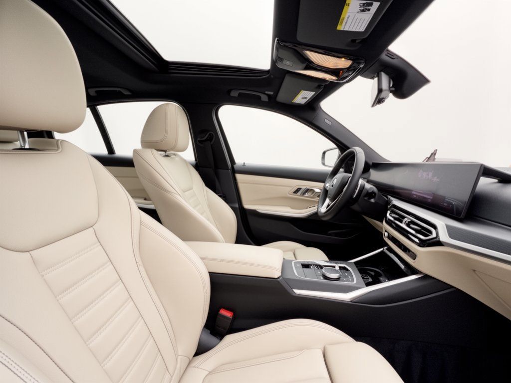 Certified 2023 BMW 330i xDrive Sedan w/ Premium Package AWD/4WD image 30
