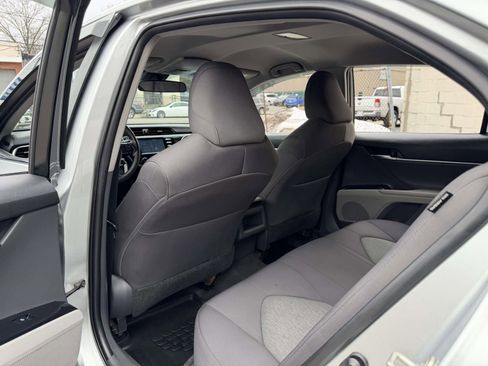 Used 2018 Toyota Camry LE FWD image 24